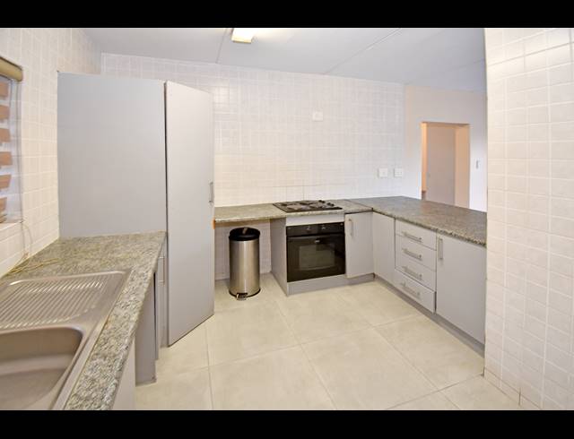 2 BEDROOM APARTMENT FOR SALE IN BLOUBOSRAND
